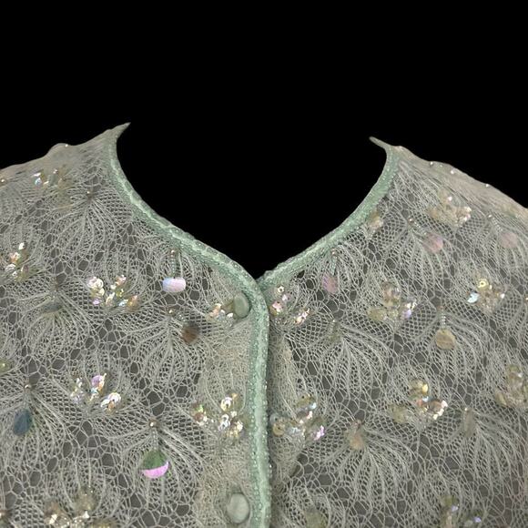 Vintage Green Embellished Short Sleeve Sweater Size Medium - Picture 2 of 11